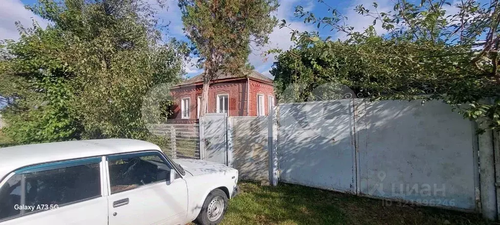 Дом в Краснодарский край, Курганинский район, Новоалексеевская ст-ца ... - Фото 1