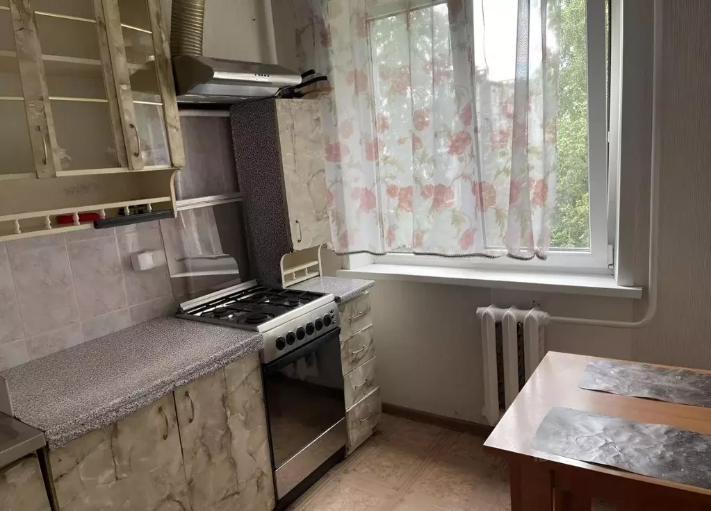 2-к кв. Ленинградская область, Кингисепп ул. Воровского, 36 (47.0 м) - Фото 1