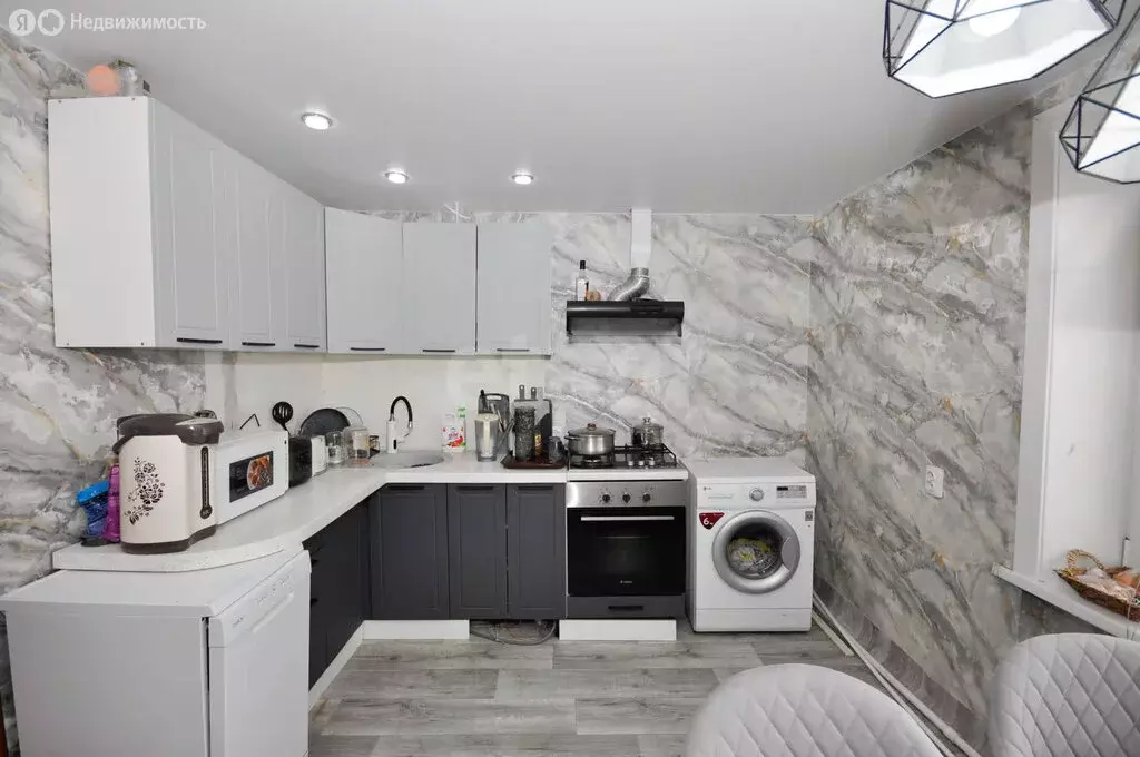 3-комнатная квартира: село Сокол, Молодёжная улица, 6 (65.3 м) - Фото 2