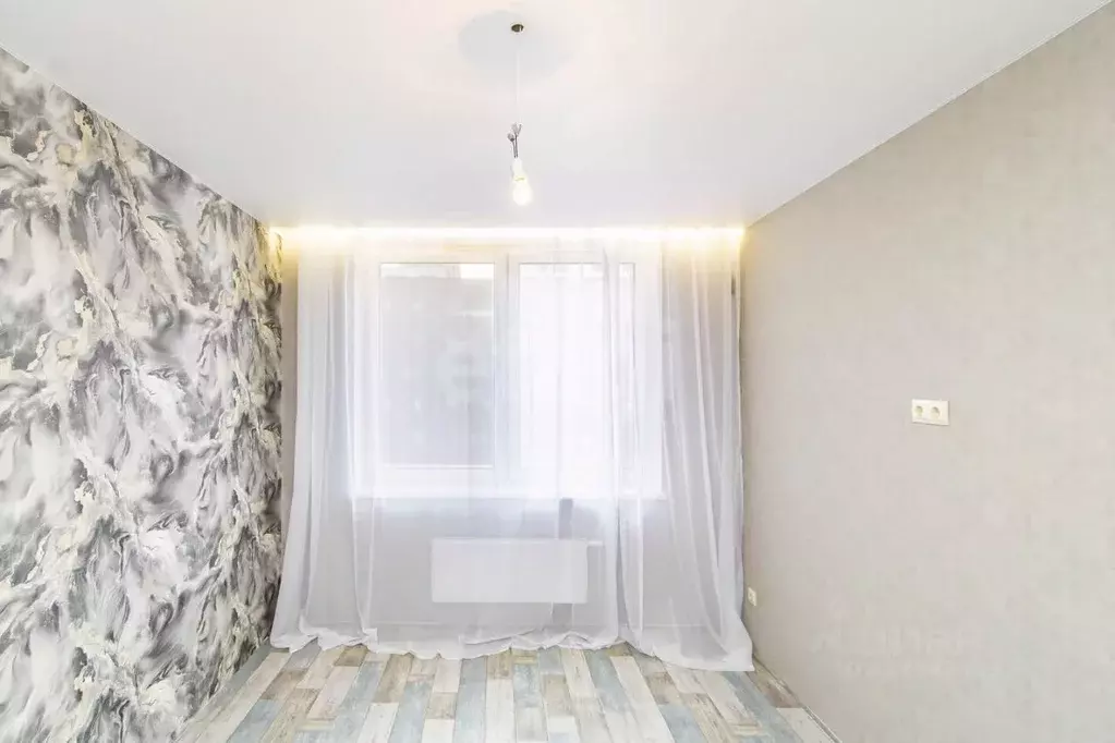 2-к кв. Тюменская область, Тюмень Харьковская ул., 72Б (70.3 м) - Фото 1