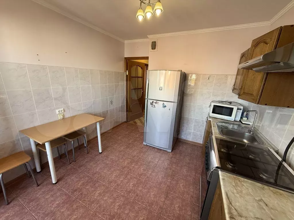 1-к. квартира, 40 м, 8/10 эт. - Фото 1