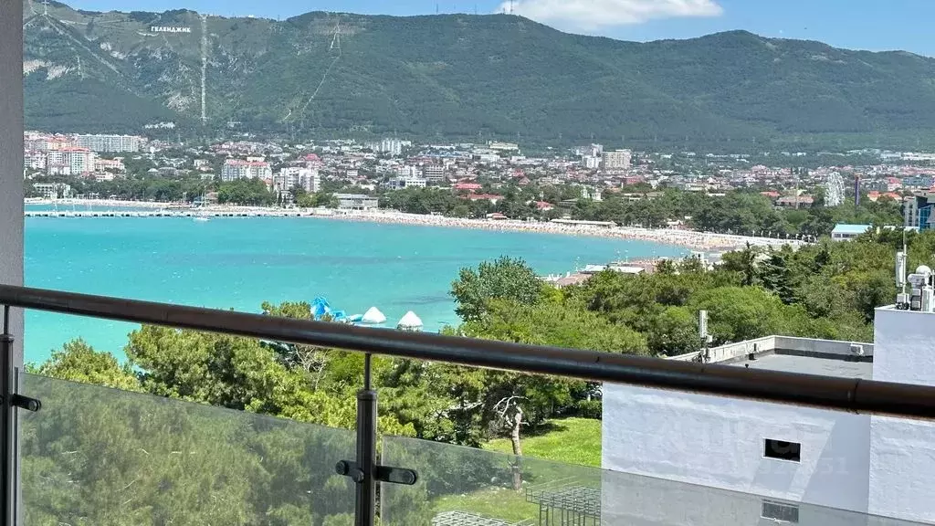 2-к кв. Краснодарский край, Геленджик Крымская ул., 3к1 (82.0 м) - Фото 0