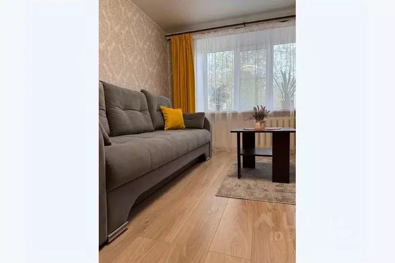 1-к кв. Ярославская область, Рыбинск просп. Ленина, 183 (30.0 м) - Фото 1