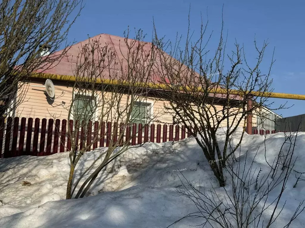 Дом в Тульская область, Дубенский район, Воскресенское с/пос, с. ... - Фото 1