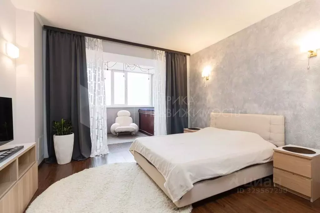 2-к кв. Тюменская область, Тюмень ул. Циолковского, 7к2 (81.4 м) - Фото 1