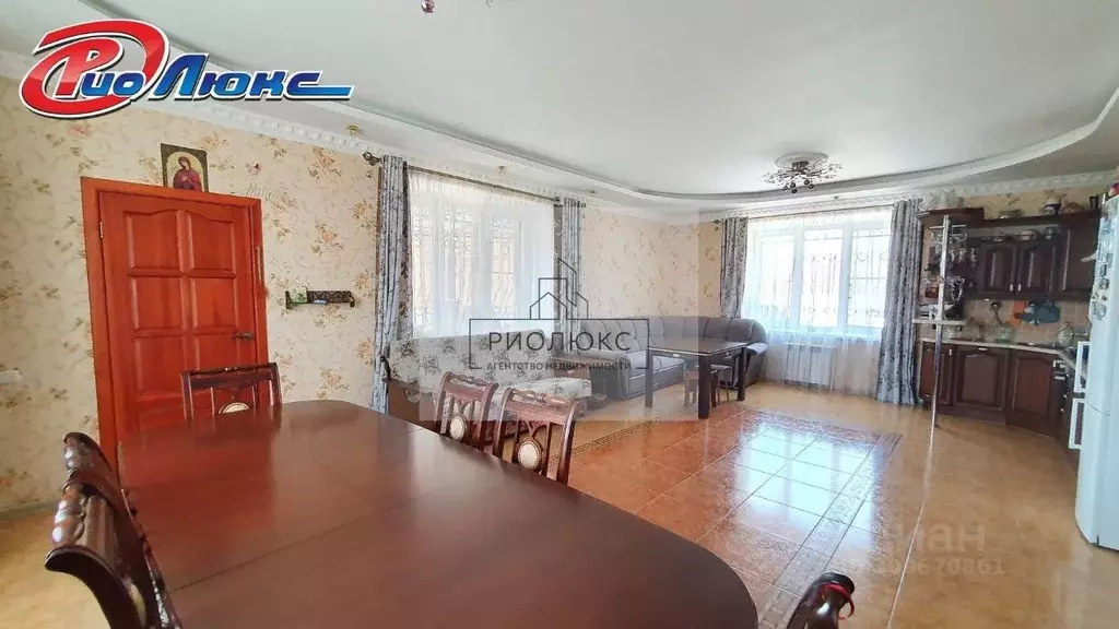 Коттедж в Челябинская область, Челябинск Курская ул., 12 (303 м) - Фото 1