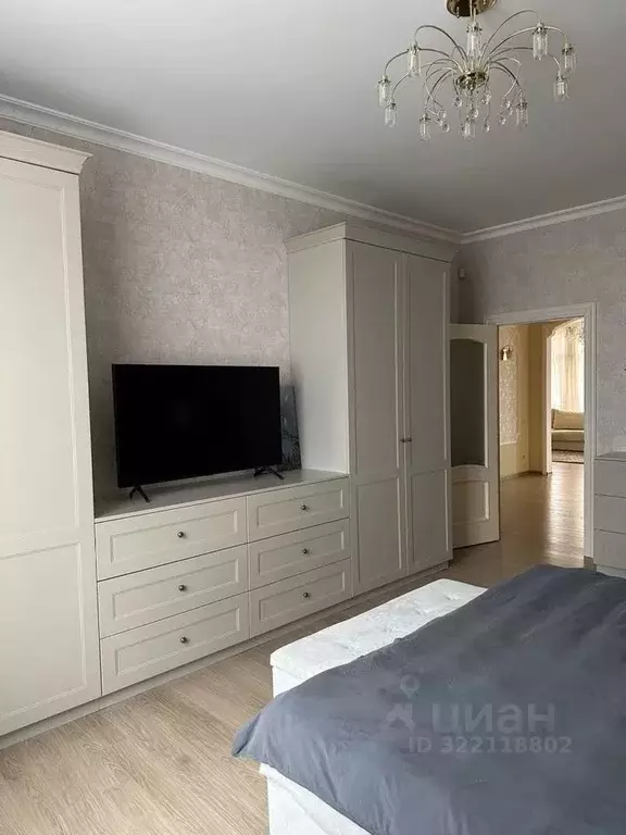 3-к кв. Татарстан, Казань ул. Кави Наджми, 22А (86.0 м) - Фото 1