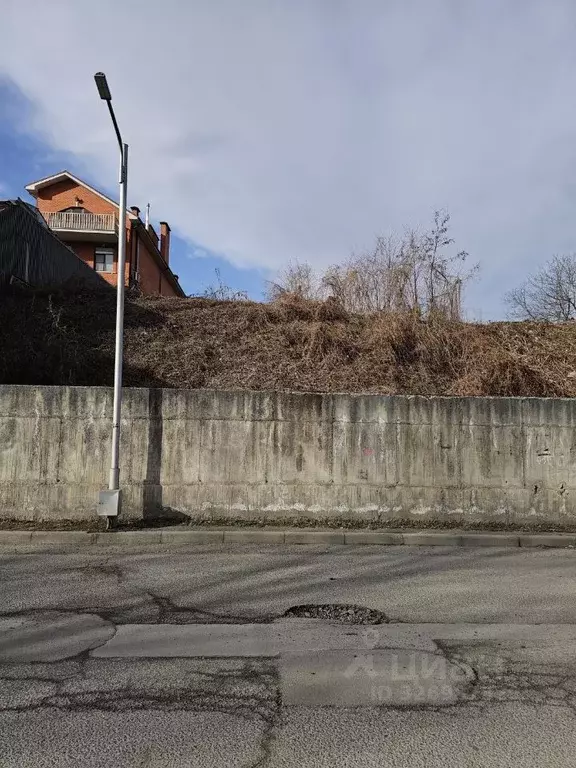 Участок в Северная Осетия, Владикавказ ул. Зангиева (10.0 сот.) - Фото 1