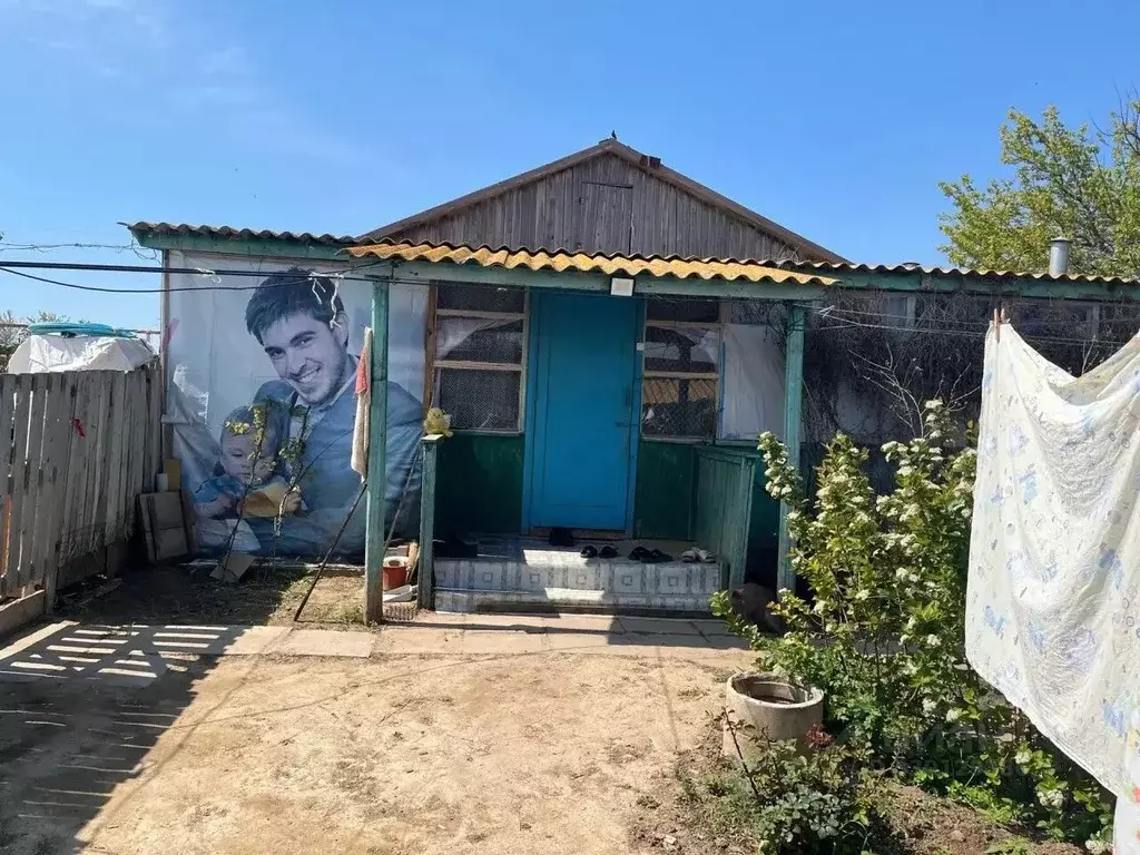 Дом в Астраханская область, Володарский район, с. Калинино Молодежная ... - Фото 2