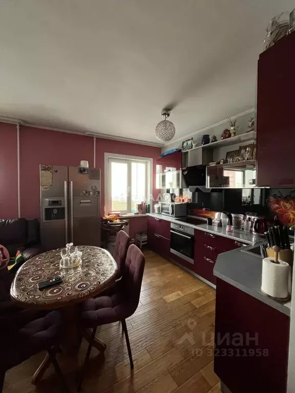 3-к кв. Бурятия, Улан-Удэ ул. Толстого, 10 (66.2 м) - Фото 1