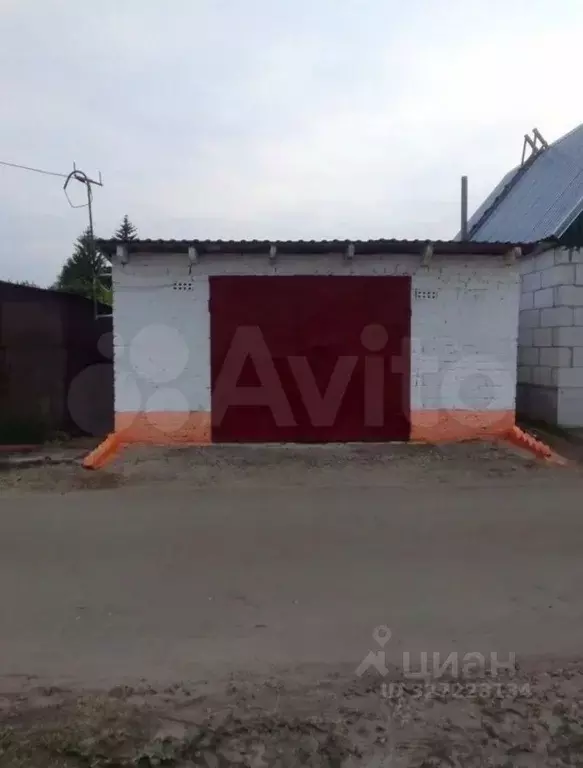 Гараж в Орловская область, Кромы пгт ул. К. Маркса (30 м) - Фото 1