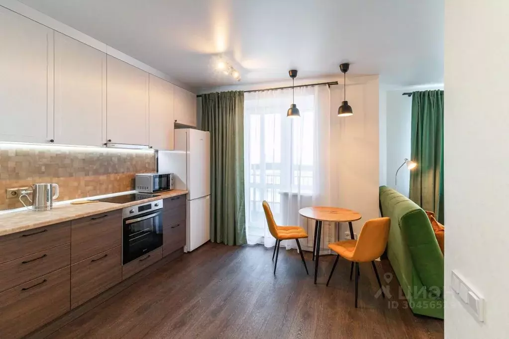 Студия Омская область, Омск ул. 3-я Северная, 123к1 (42.0 м) - Фото 1