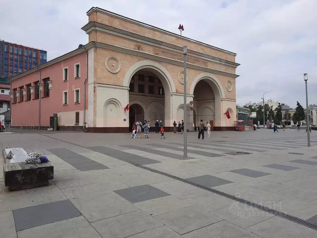 Торговая площадь в Москва ул. Коровий Вал, к1А (6 м) - Фото 1