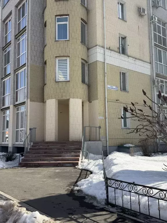 Помещение свободного назначения в Брянская область, Брянск ул. ... - Фото 1