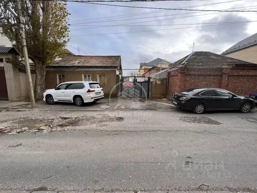 Участок в Дагестан, Махачкала ул. Татама Мурадова, 36 (4.0 сот.) - Фото 0
