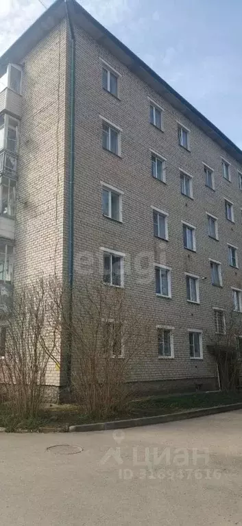 3-к кв. Псковская область, Печоры Прудовая ул., 2 (51.2 м) - Фото 1