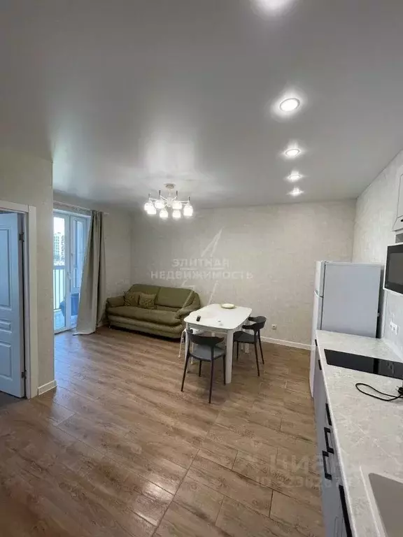 2-к кв. Татарстан, Казань ул. Анаса Тазетдинова, 5/6 (38.0 м) - Фото 1