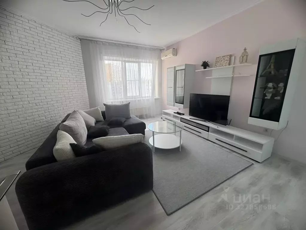 3-к кв. Краснодарский край, Новороссийск Южная ул., 21 (97.0 м) - Фото 1