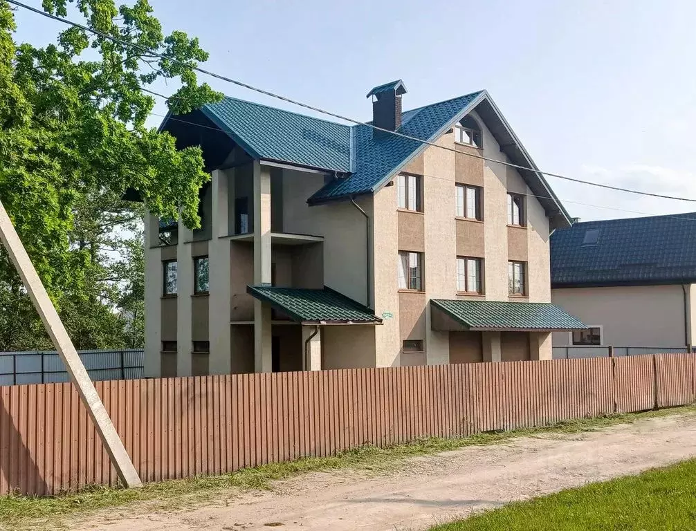 Дом в Калининградская область, Зеленоградск ул. Венская, 34 (200 м) - Фото 0
