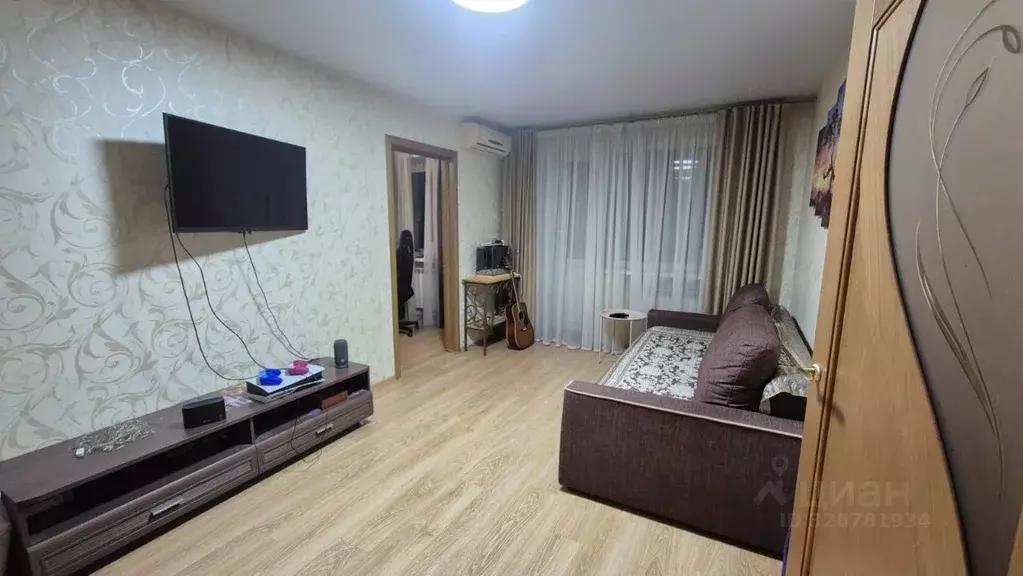 2-к кв. Волгоградская область, Волгоград ул. 7-й Гвардейской, 16 (44.0 ... - Фото 1