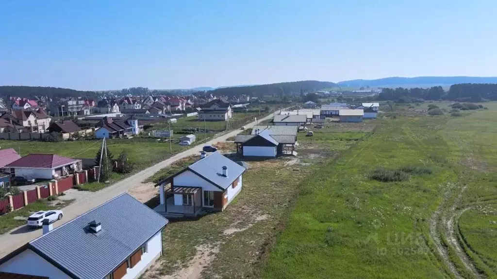 Участок в Свердловская область, Сысертский городской округ, д. Большое ... - Фото 0