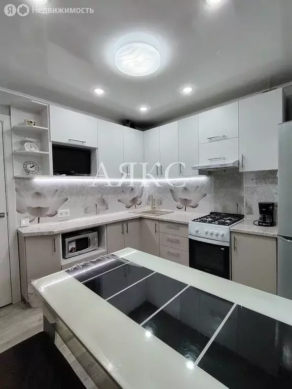 2-комнатная квартира: Ишимбай, Советская улица, 23 (49 м) - Фото 0