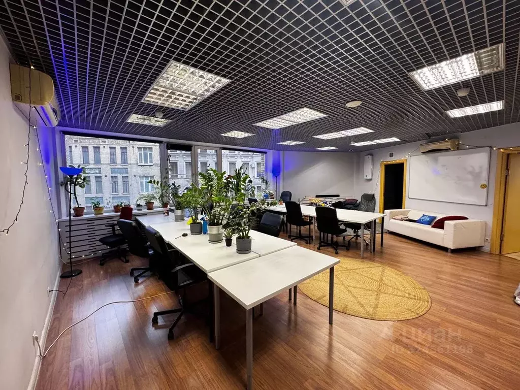 Помещение свободного назначения в Москва 1-я Брестская ул., 35 (135 м) - Фото 1