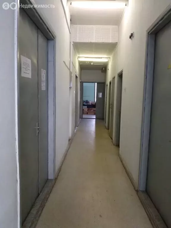 Помещение свободного назначения (6525 м) - Фото 1