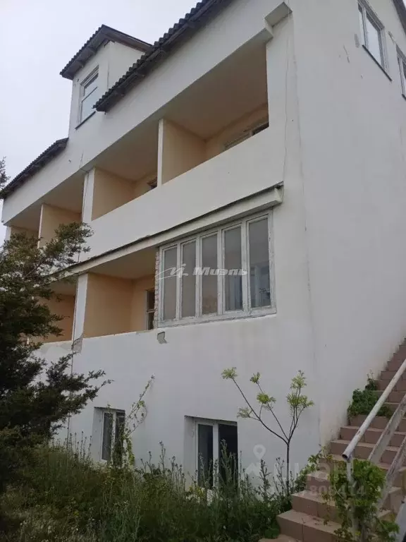 Помещение свободного назначения в Крым, Сакский район, с. Молочное ул. ... - Фото 0