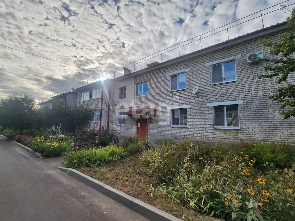 2-к кв. Брянская область, Выгоничи рп ул. Ломоносова, 11 (43.8 м) - Фото 1