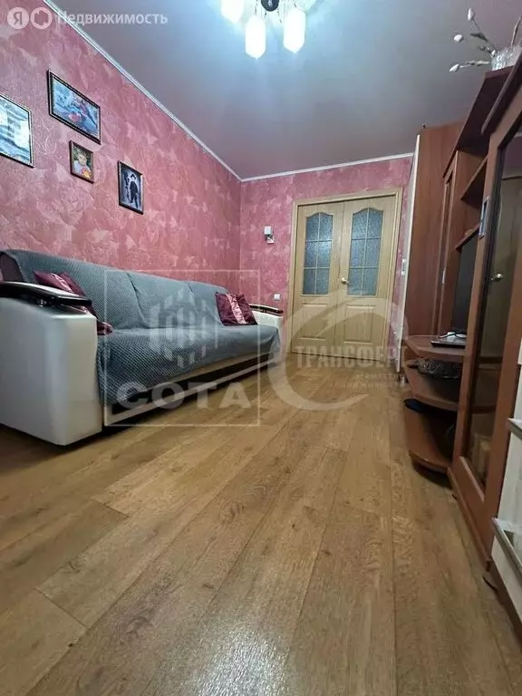 3-комнатная квартира: Воронеж, улица Гайдара, 11А (55 м) - Фото 1