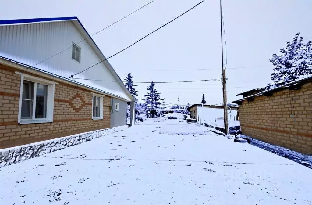 Дом в Оренбургская область, с. Сакмара ул. Рабочая, 2 (85 м) - Фото 1