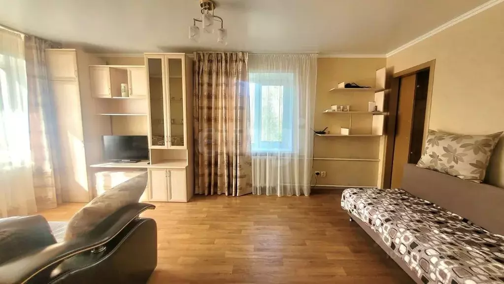 1-к кв. Брянская область, Брянск ул. Молодой Гвардии, 31А (31.9 м) - Фото 1
