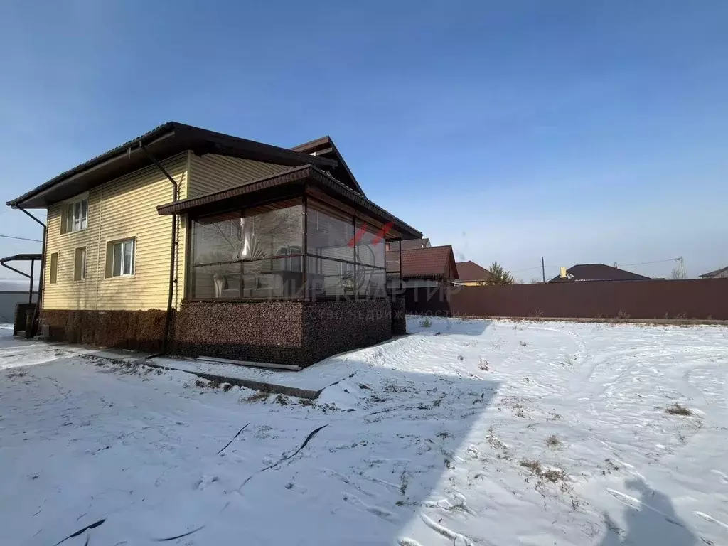 Дом в Хакасия, Усть-Абаканский район, с. Калинино ул. Дивная (240 м) - Фото 1