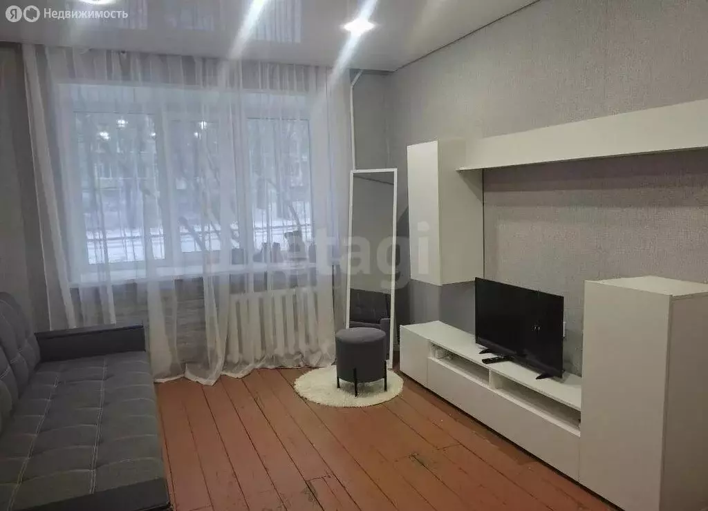 3-комнатная квартира: Ижевск, 1-я Тверская улица, 30 (61.9 м) - Фото 1