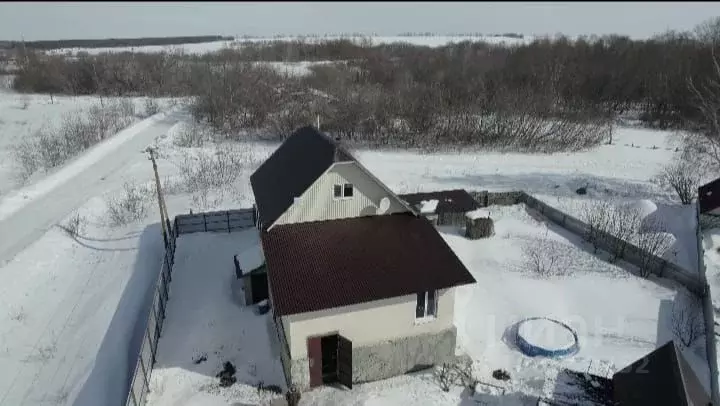 Дом в Ульяновская область, Чердаклинский район, Белоярское с/пос, с. ... - Фото 0