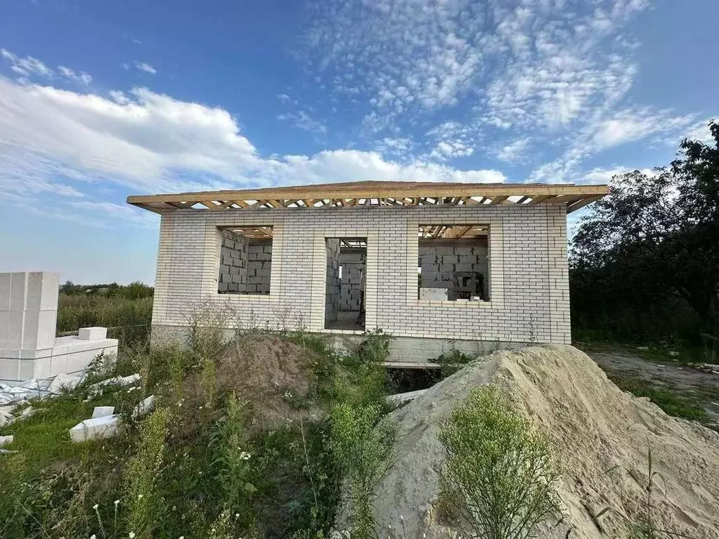 Коттедж в Белгородская область, Старооскольский городской округ, с. ... - Фото 1