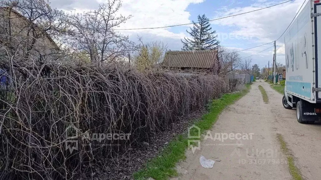 Дом в Волгоградская область, Волгоград ул. Джамбула Джабаева (107 м) - Фото 0