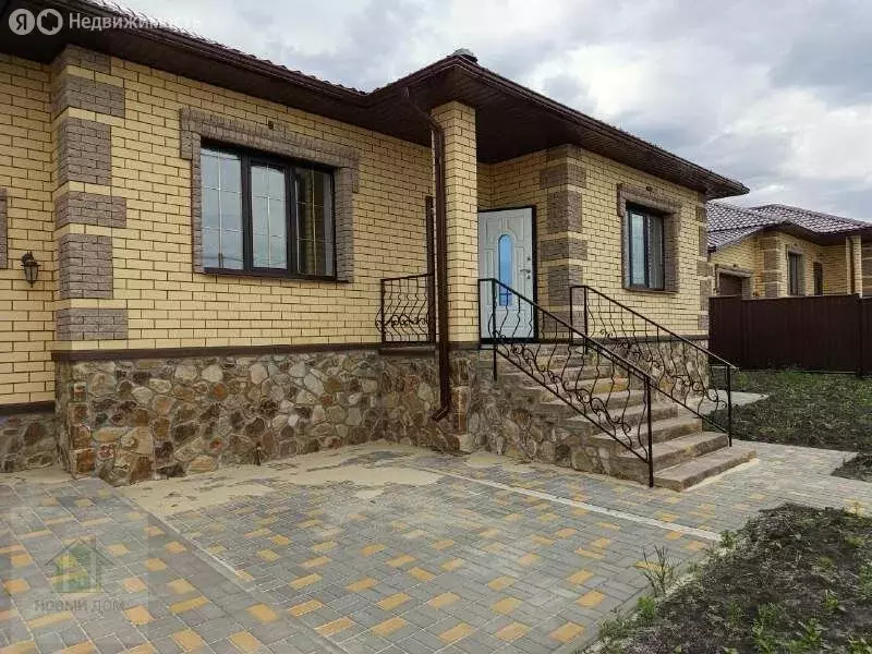 Дом в село Репное, Архитектурная улица, 15 (140 м) - Фото 1