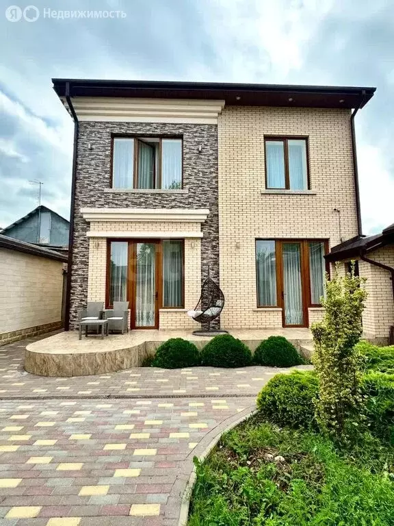 Дом в Владикавказ, улица Леваневского (220 м) - Фото 1