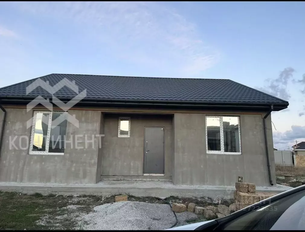 Дом в Крым, Евпатория ул. Февзи Билялова (99 м) - Фото 1