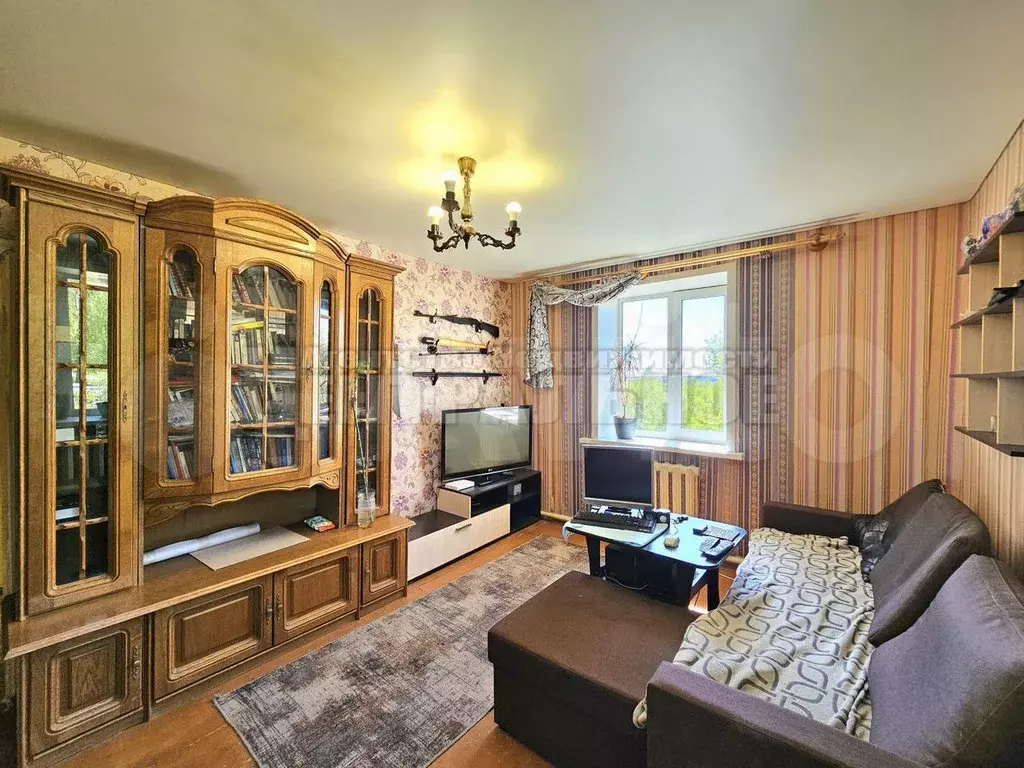 3-к. квартира, 53,5 м, 2/2 эт. - Фото 0