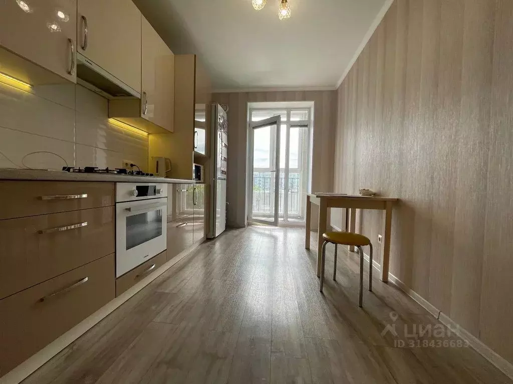 1-к кв. Калининградская область, Калининград Нарвская ул., 83 (40.0 м) - Фото 0