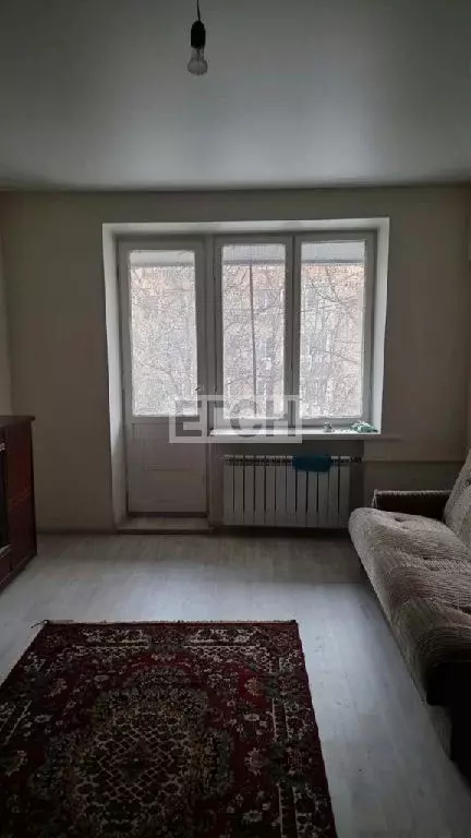 Продается комната в 3-комнатной квартире - Фото 0
