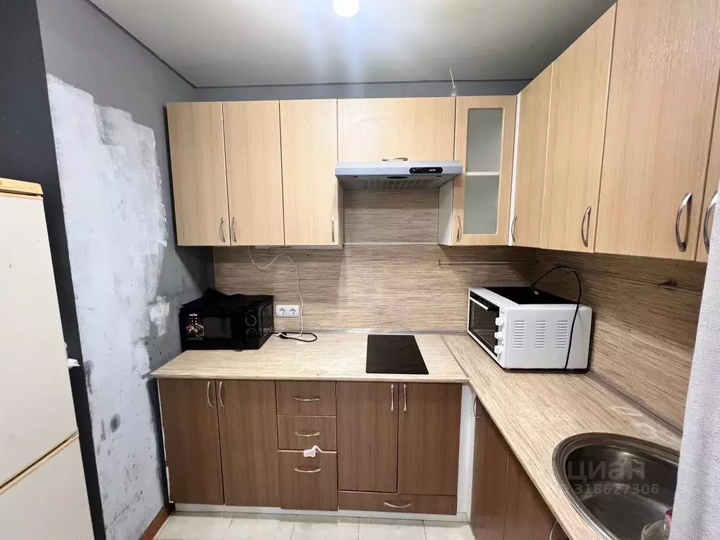 2-к кв. Омская область, Омск Светловская ул., 10 (36.0 м) - Фото 1