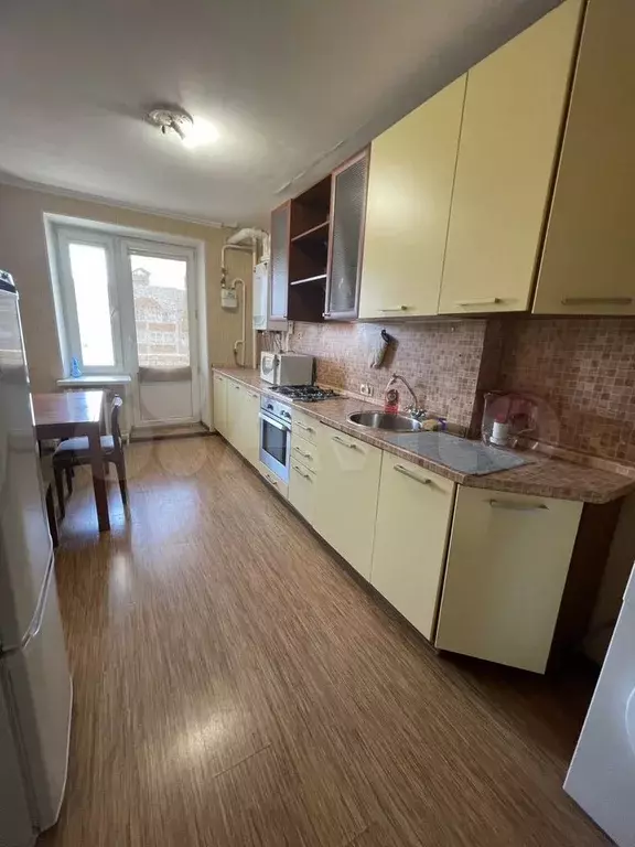 1-к. квартира, 42 м, 4/5 эт. - Фото 0