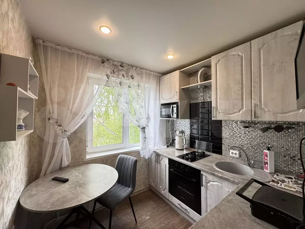 2-к. квартира, 45 м, 3/5 эт. - Фото 0