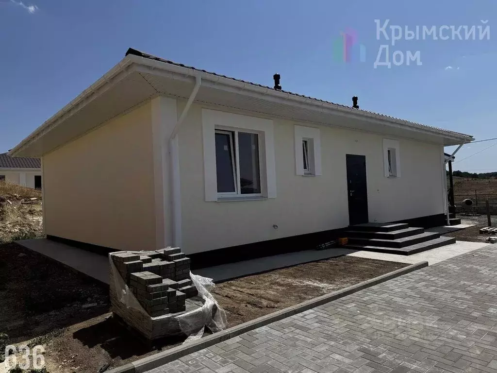 Дом в Крым, Симферопольский район, с. Урожайное ул. Заречная (125 м) - Фото 1