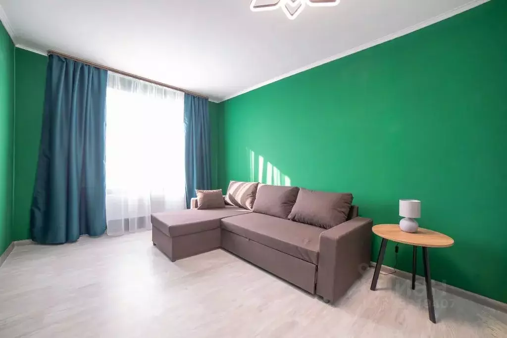 3-к кв. Свердловская область, Екатеринбург ул. Краснолесья, 121 (85.0 ... - Фото 2