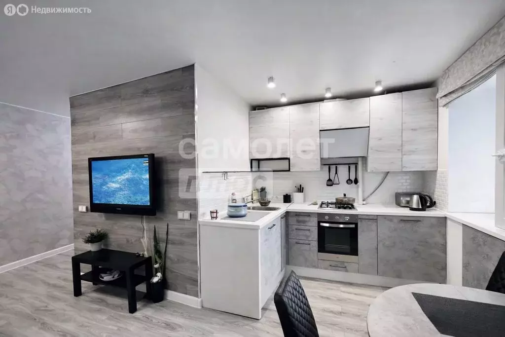 2-комнатная квартира: Наро-Фоминск, микрорайон Южный, улица Мира, 10 ... - Фото 1